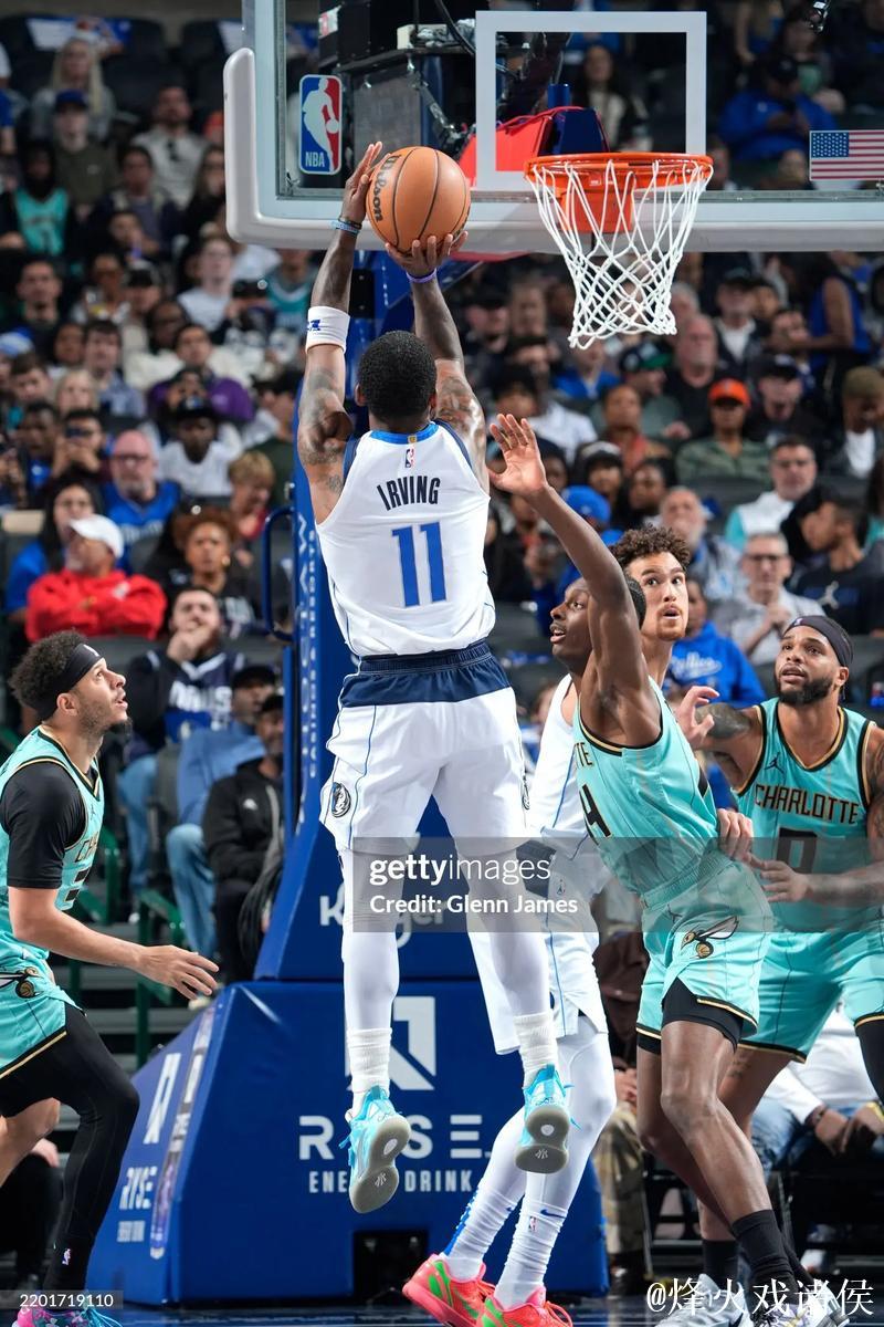 三球44分无力回天黄蜂不敌魔术 欧文末节发威独行侠翻盘老鹰